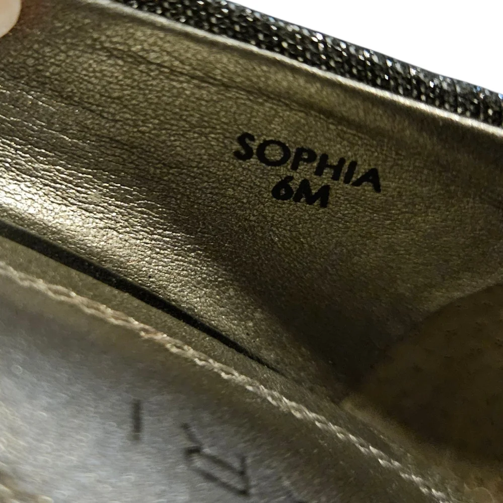 Tahari Sophia Platform Pumps Ladies Silver Sparkle Size 6 Date Night New